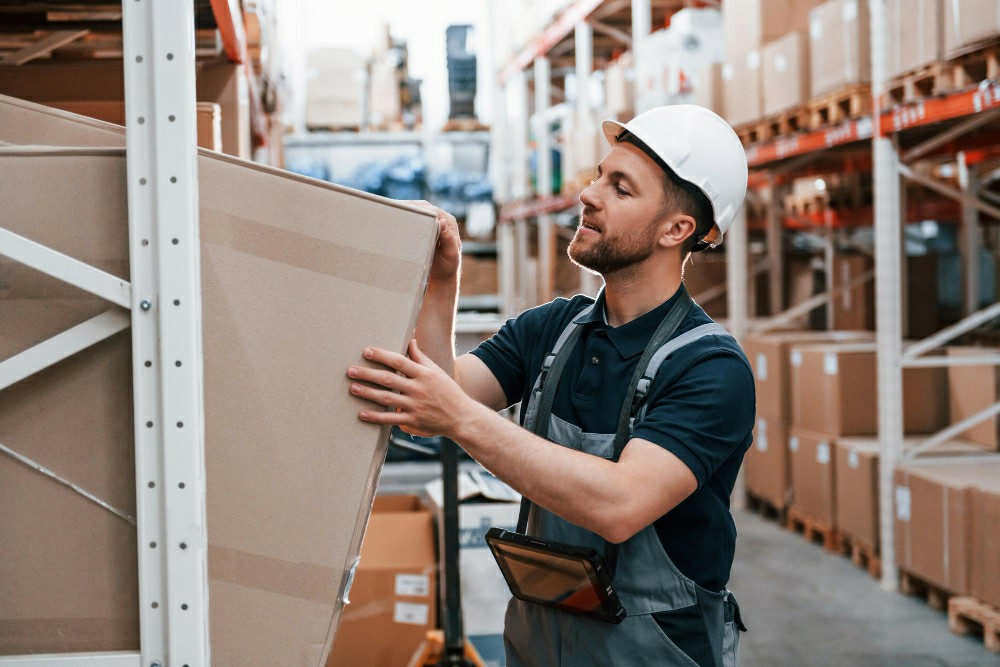 Maximize Your Workplace Safety with Online Manual Handling Training in Ireland - Online Safety Courses blog