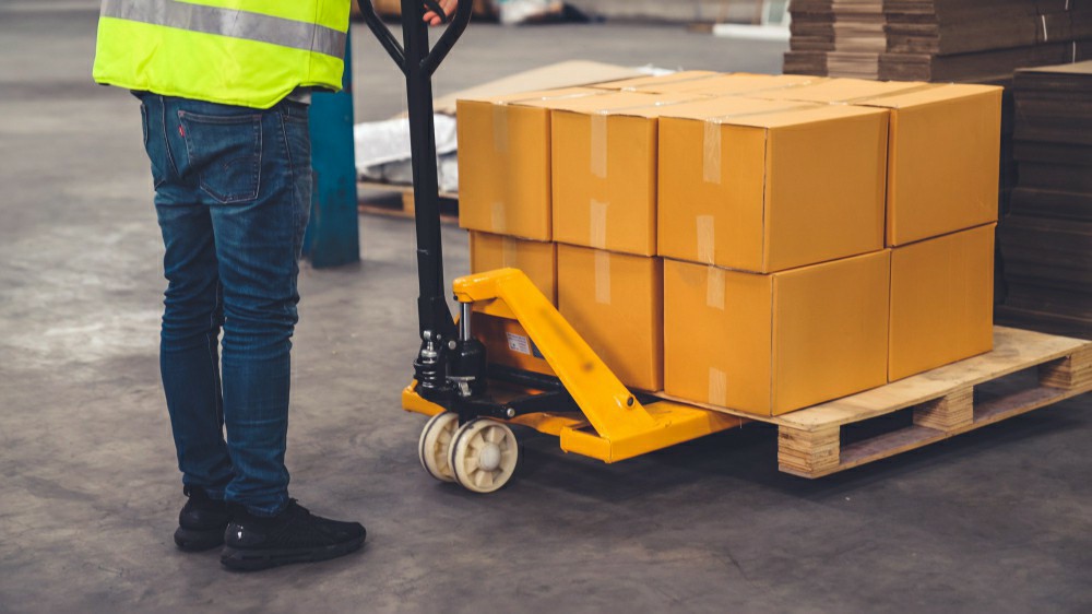 Why Manual Handling IOSH Training is a Lifeline for Healthcare Professionals in Ireland - Online Safety Courses blog article