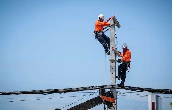 Unlock Your Career Potential with Online Working at Heights Certification - Online Safety Courses blog article