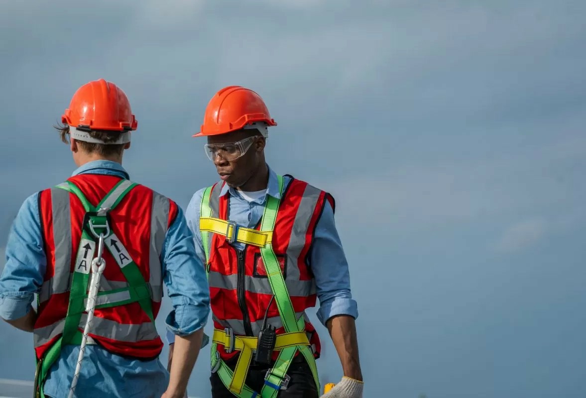 The Lifesaving Impact of Working at Heights Training: A Critical Case Study - Online Safety Courses blog article