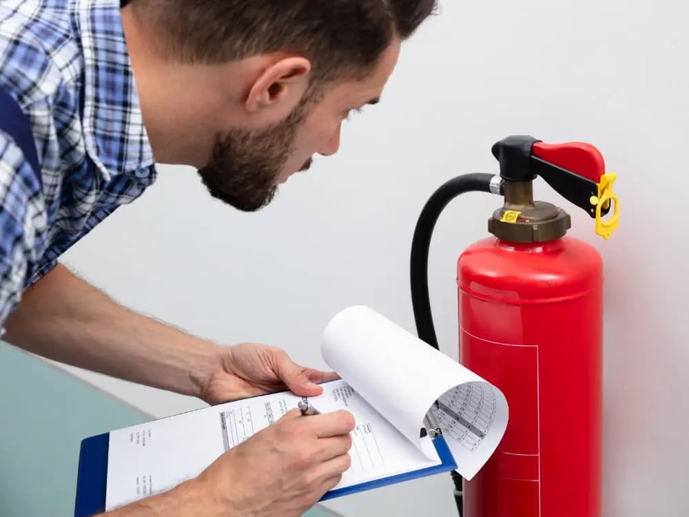 How Fire Warden & Fire Marshal Training Enhances Workplace Safety and Legal Compliance - Online Safety Courses blog article