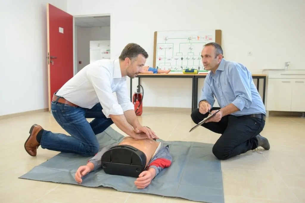 Elevate Workplace Safety: The Indispensable Role of First Aid & CPR Training in Ireland - Online Safety Courses blog article