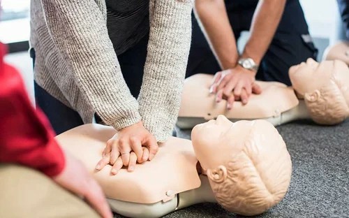 Empower Your Workforce: The Lifesaving Benefits of First Aid & CPR Training in Ireland - Online Safety Courses blog article