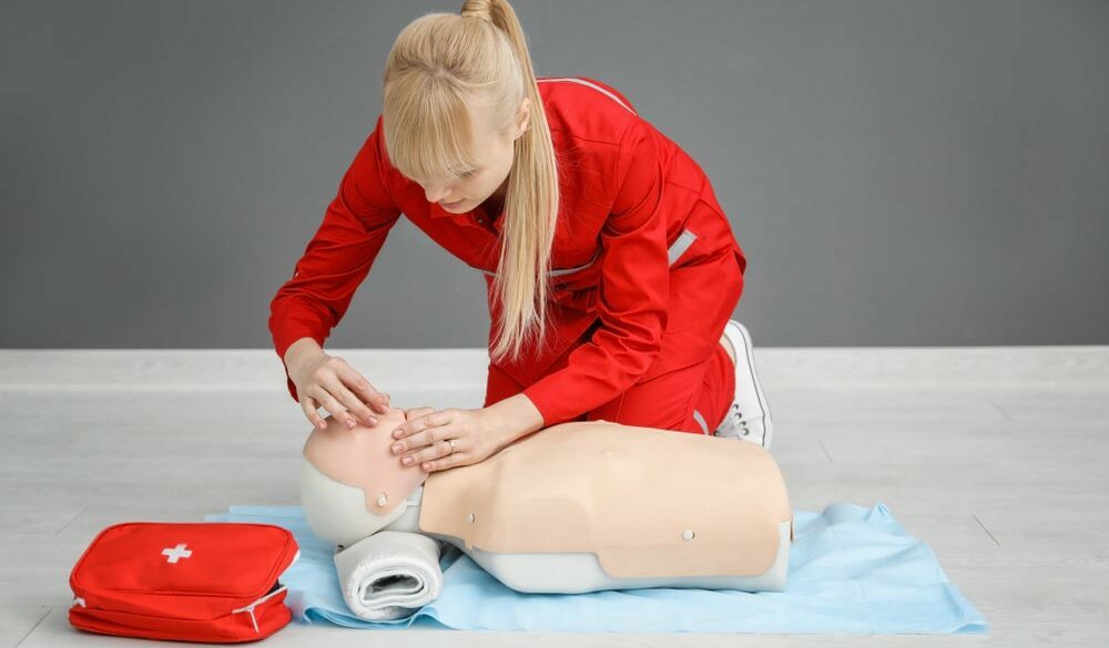 Empower Your Workforce: The Key Benefits of First Aid & CPR Training in Ireland’s Major Cities - Online Safety Courses blog article