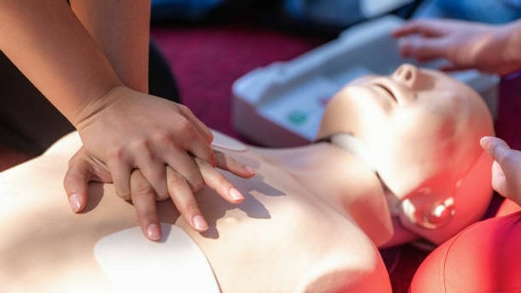 Empower Your Team: The Vital Role of First Aid & CPR Training Across Ireland - Online Safety Courses blog article