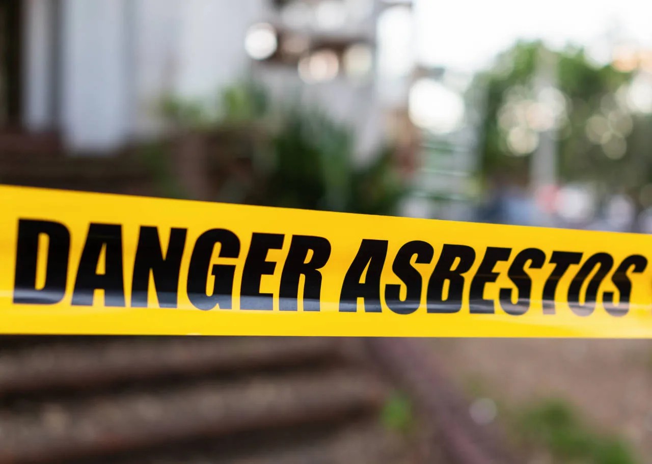 Elevate Workplace Safety: Online Asbestos Awareness Training & Certification in Ireland - Online Safety Courses blog article