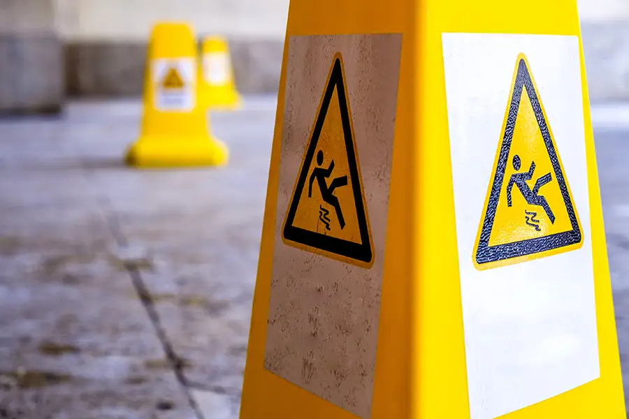 Slips, Trips and Falls Training - Health and Safety Course Online by Online Safety Courses